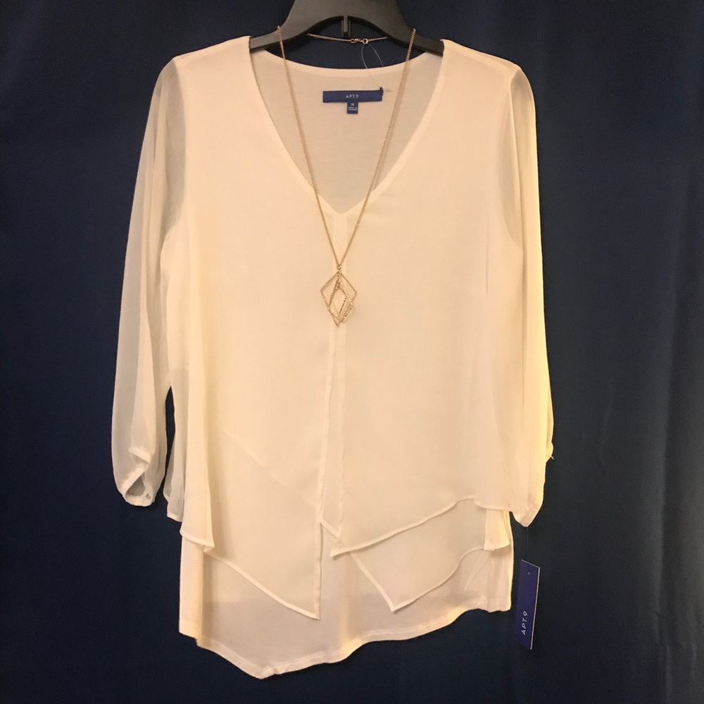 NWT Apt 9 - Cream blouse with necklace
